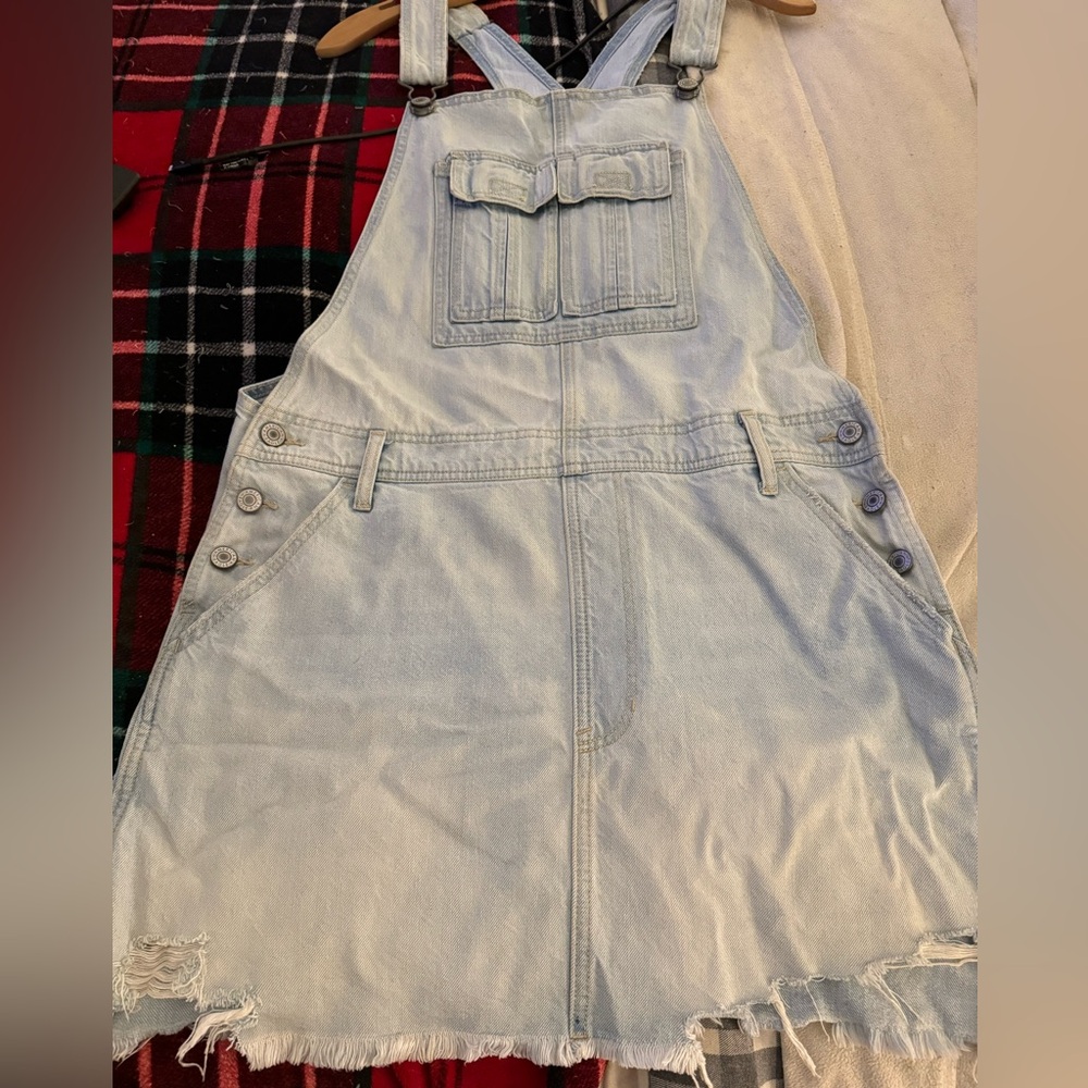 American Eagle woman skirtall